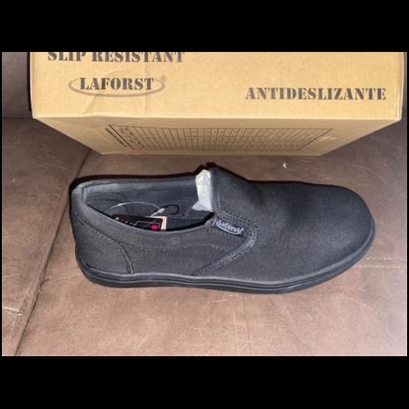 BRAND NEW skid resistant slip in shoes - Picture 6 of 8